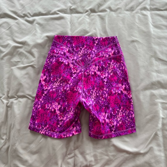 Buffbunny Legacy Shorts - Picture 2 of 5